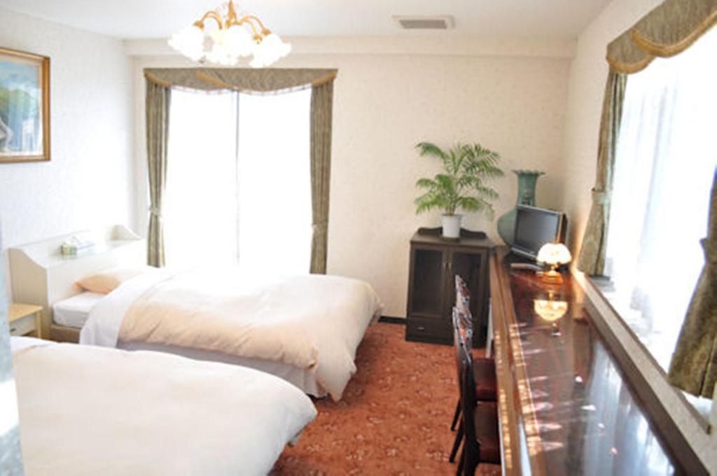 Green Hotel Rich Tokugawaen Okazaki Quarto foto